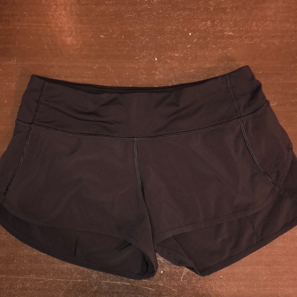 Lululemon black Speed Up Shorts 2.5”